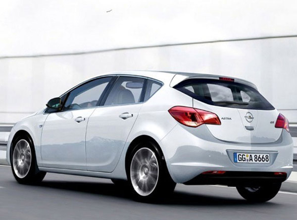 Imagine atasata: 2010_opel_astra_3.jpg