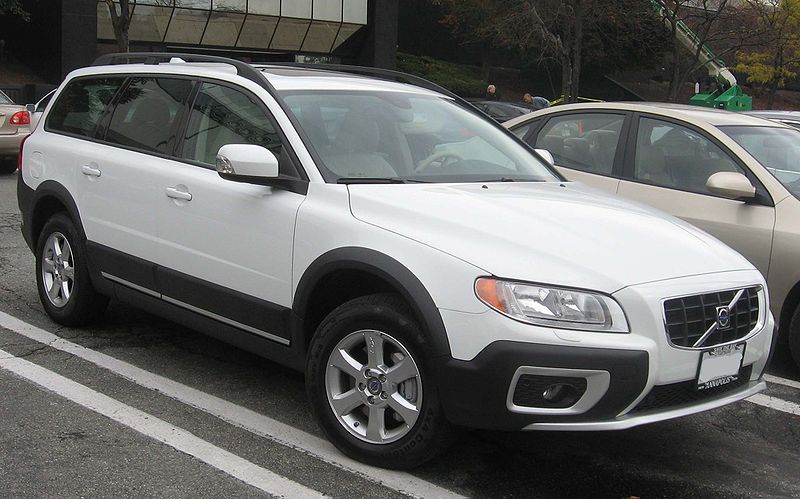 Imagine atasata: 800px_2008_Volvo_XC70_front.jpg