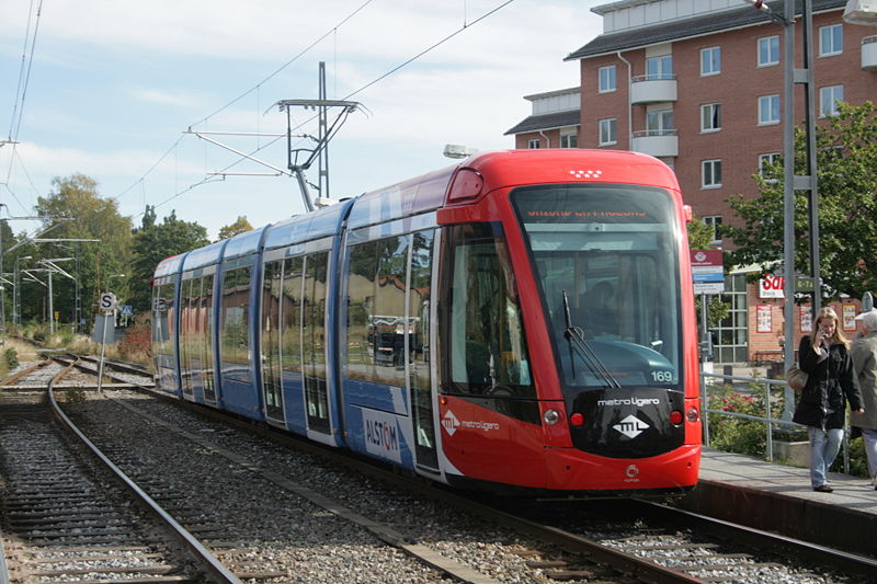 Imagine atasata: 800px_Alstom_Citadis_Madrid.JPG