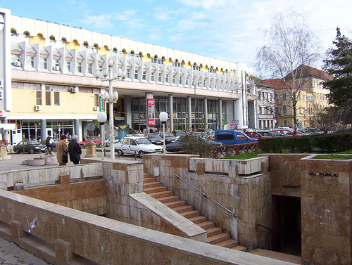 Imagine atasata: 274991031_3752346681.jpg