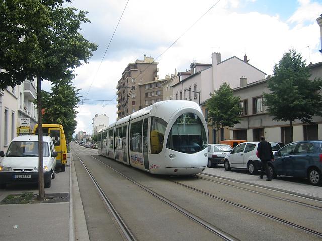 Imagine atasata: Tram_lyon_01.jpg