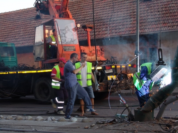 Imagine atasata: tramvai_deraiat_timisoara10_b.jpg