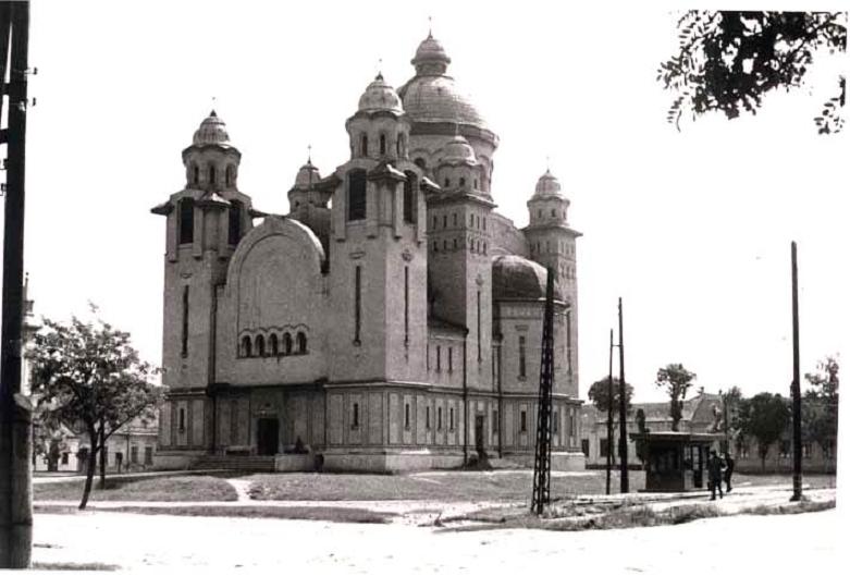 Imagine atasata: Biserica_din_Mehala.JPG